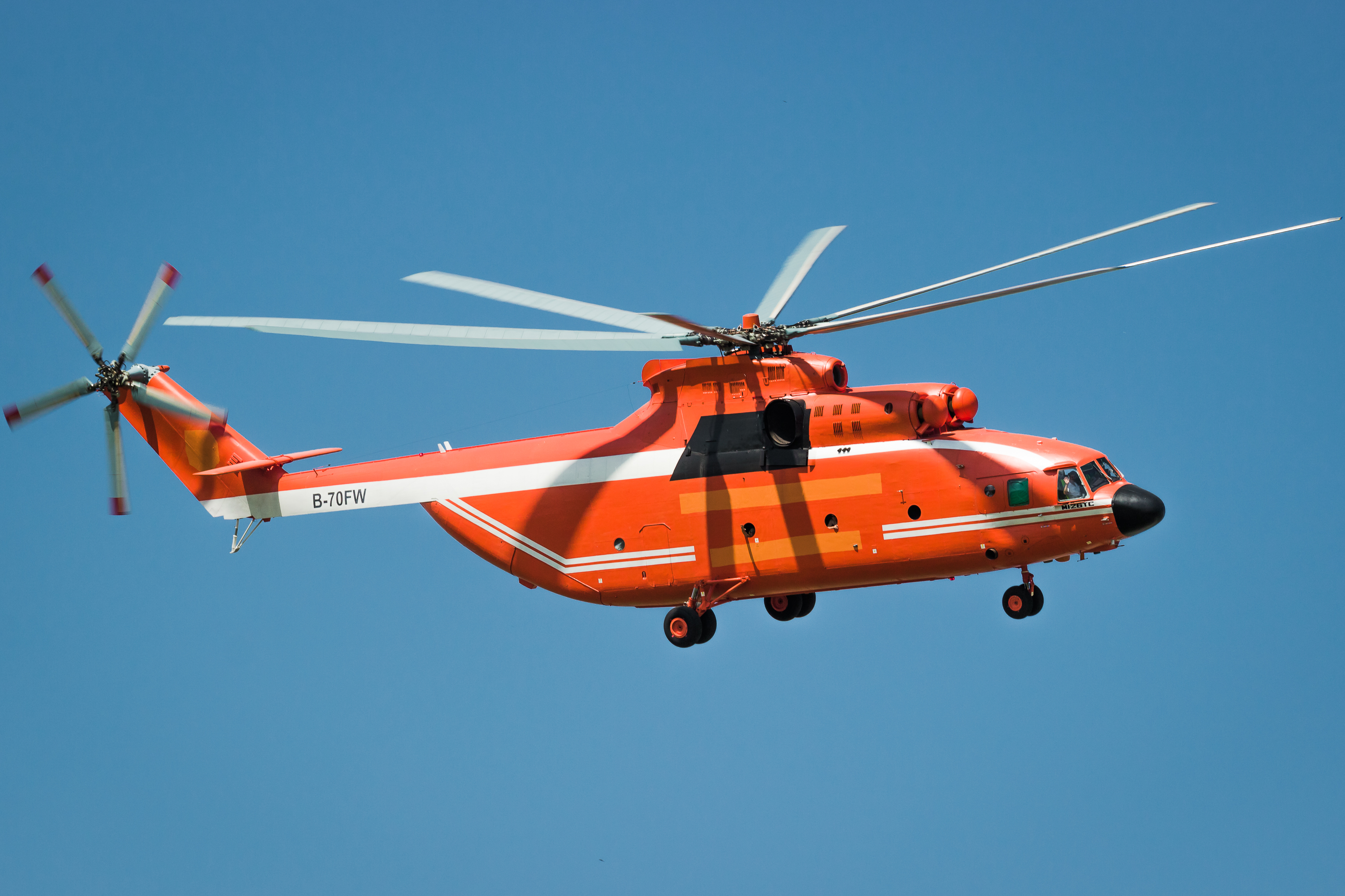 中国又引进一架米-26直升机