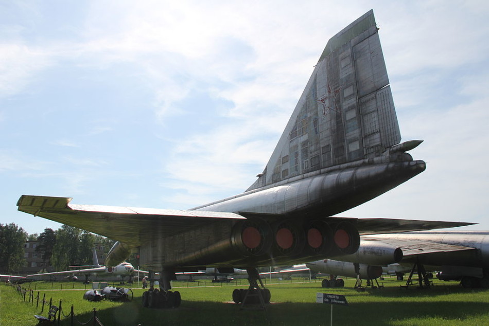 苏联侦察机外形怪异 速度3马赫