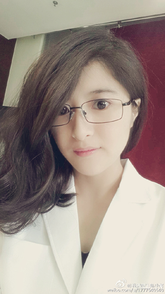 杭州最美医生:身材火辣 穿着旗袍上班