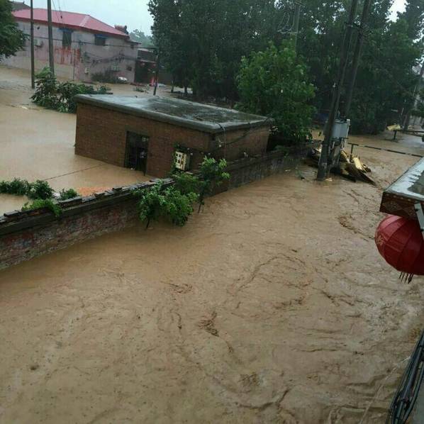 河北邢台洪灾现场