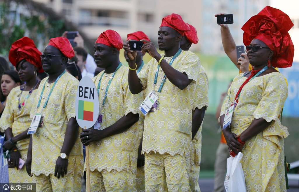 25 奥运欢迎仪式热闹非凡 喀麦隆舞蹈夺人眼球