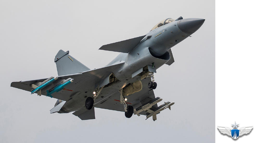 疑似国产新型歼16战机猛图曝光