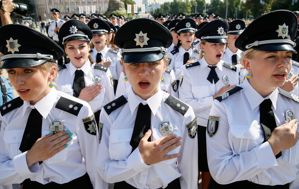 乌克兰防暴警察图片