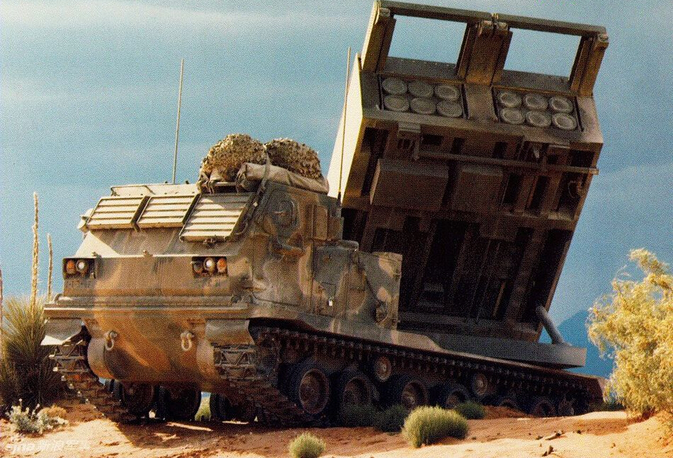 美国研制的m270型火箭炮