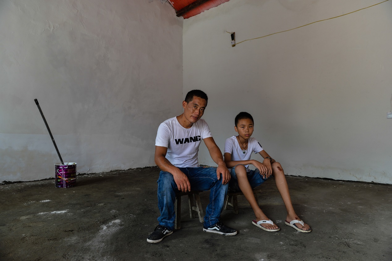 苏北一贫困村民房子着火 支付宝获赔近万元