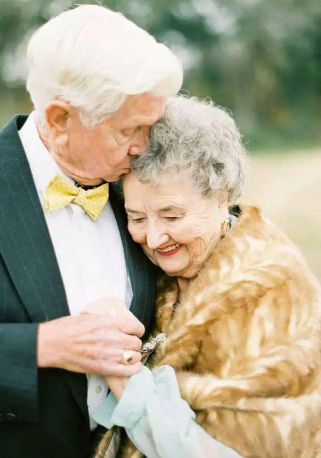 wanda与joe,一对白发苍苍却依然甜蜜如初的老夫妻,最近刚过完63周年的