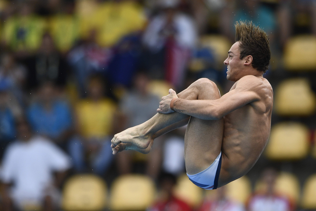 男子10米台陈艾森邱波晋级决赛戴利出局