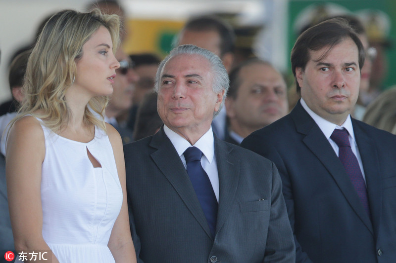 巴西阅兵庆祝独立日新总统特梅尔携高颜值娇妻亮相