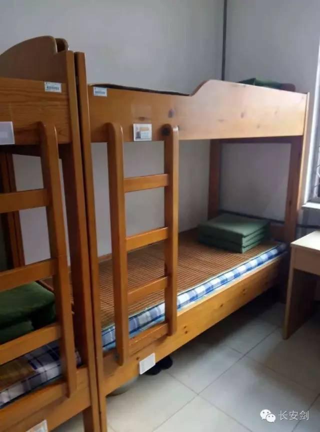 探访燕城监狱蔬菜自己种午餐两菜一汤