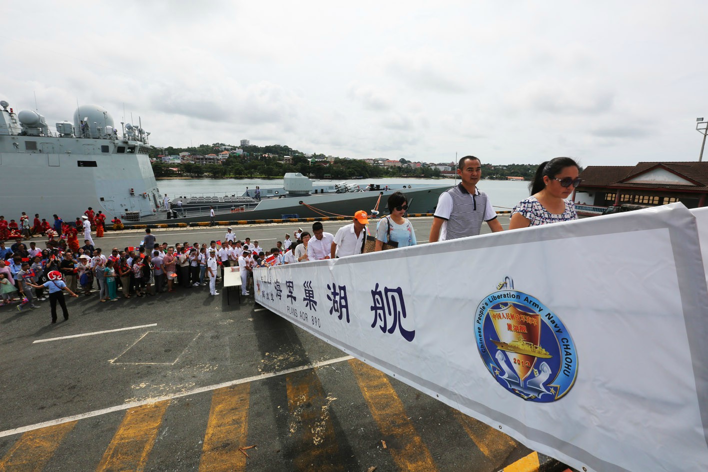 中國海軍護航艦隊訪問柬埔寨