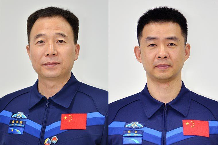 9 中国新款航天员服装首次亮相 胸前v字寓意胜利