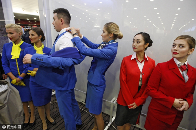 6 乌克兰举行空姐时尚比赛 美女如云超养眼