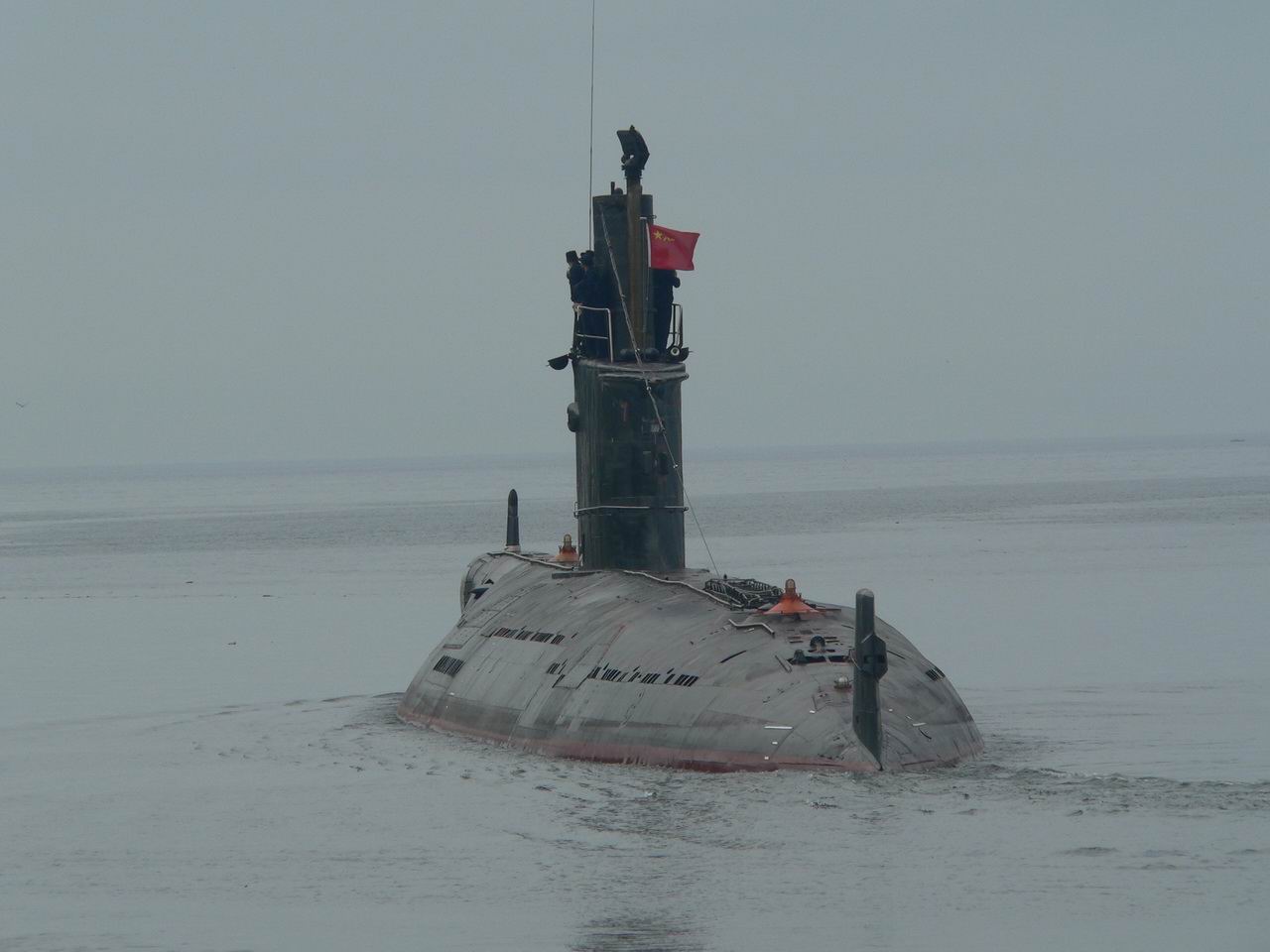 035潜艇事故图片