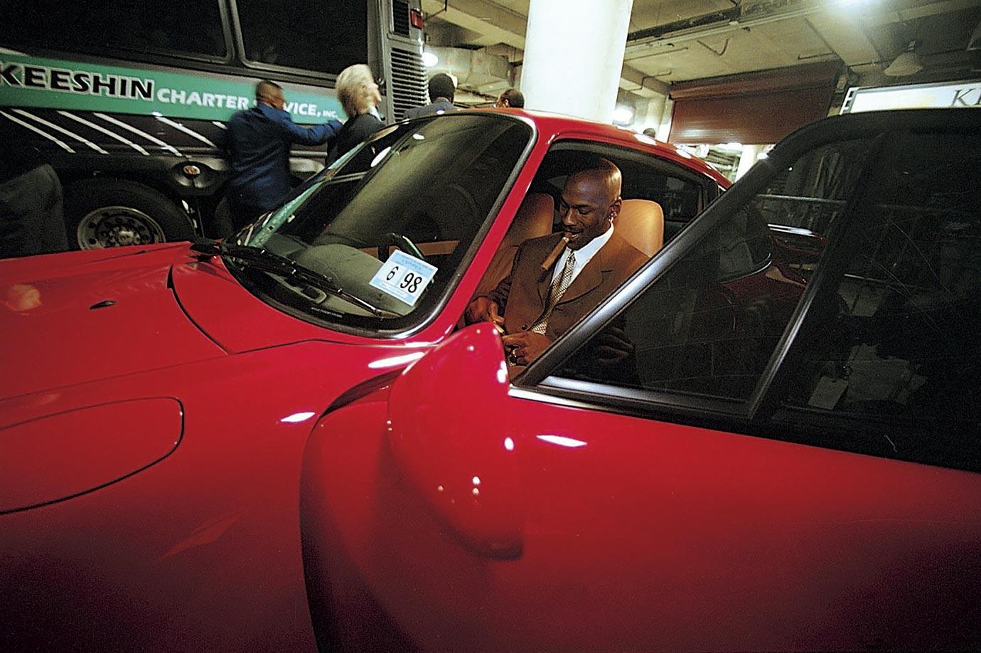 乔丹贾巴尔获美国自由勋章 奥巴马亲自颁奖