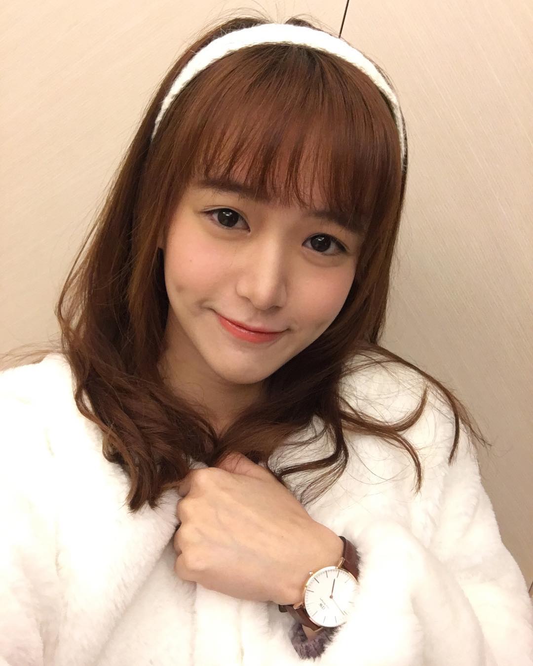 台湾艺大校花网络爆红 酒窝笑容感化两岸网友