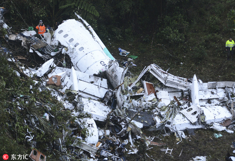 马航波音737空难图片