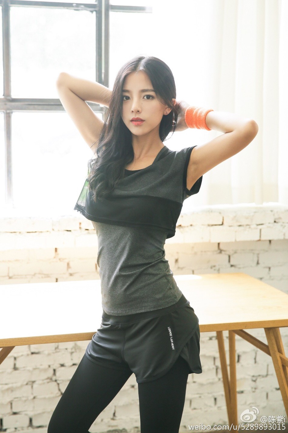 32 浙传新晋校花爱健身 身材好过韩国女老师