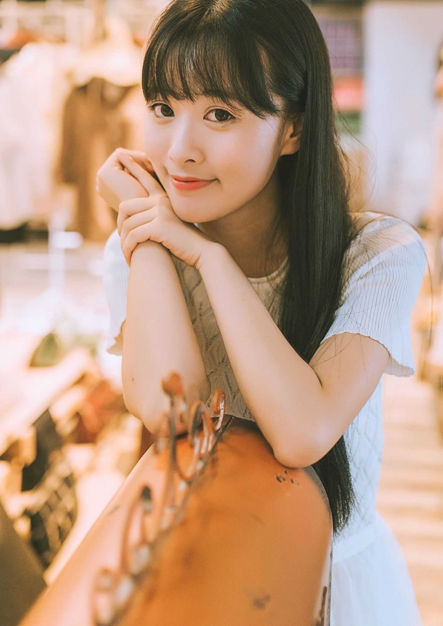 农业大学清纯学妹晒照 笑容甜美似"国民初恋"