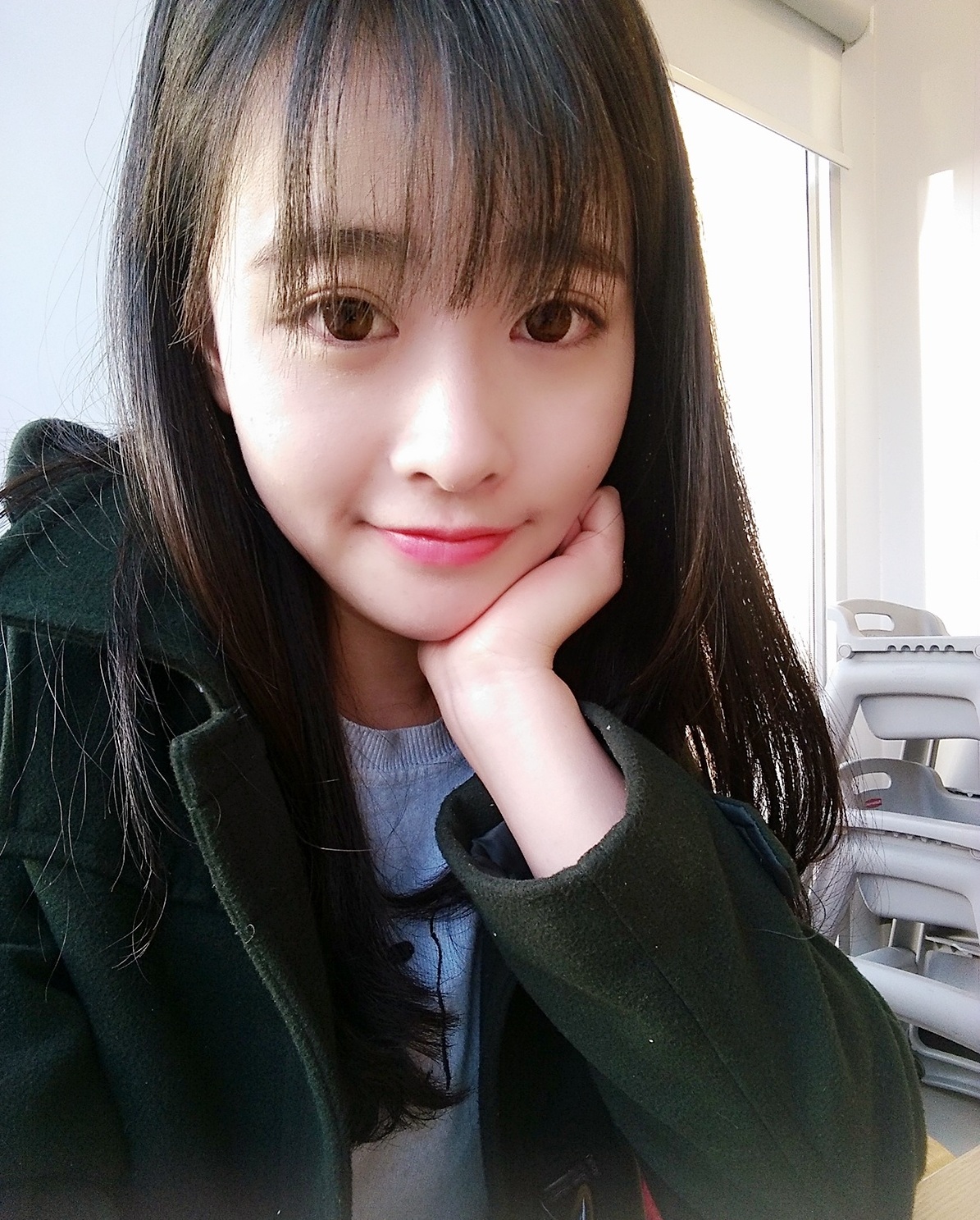 农业大学清纯学妹晒照 笑容甜美似"国民初恋"