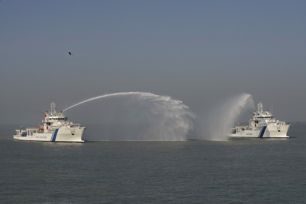 5 印度海岸警衛隊舉行海上汙染應急演習