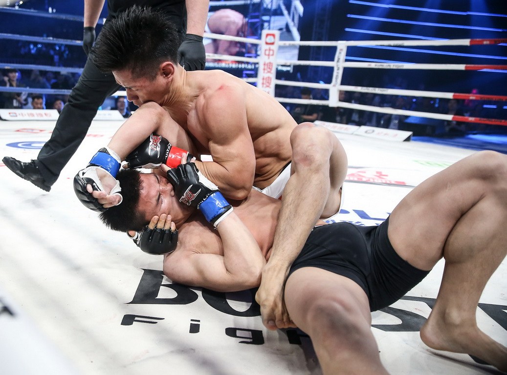 "抗日拳王"专揍日本人 8秒ko!对手跪地求饶