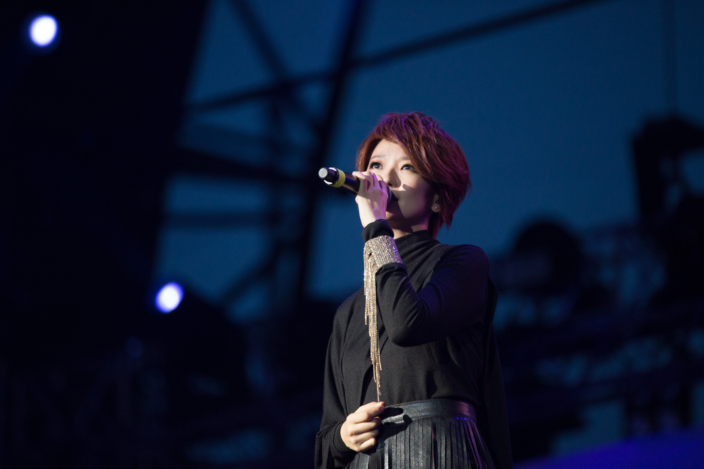 3 蔡淳佳加盟"rock on"跨年夜 嗨翻新加坡滨海湾