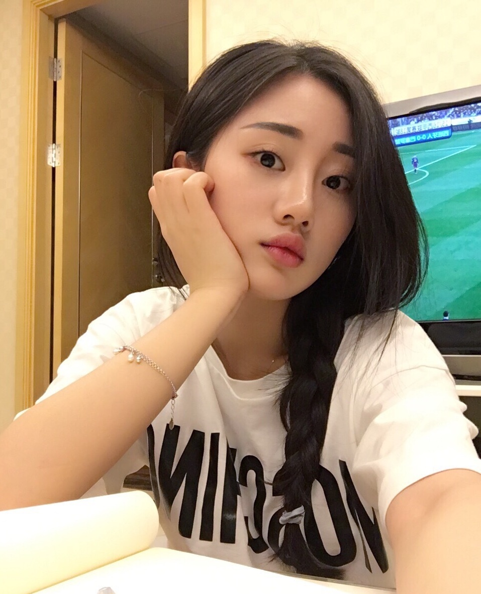 中央音乐学院才女写真收获众多器乐大赛金奖