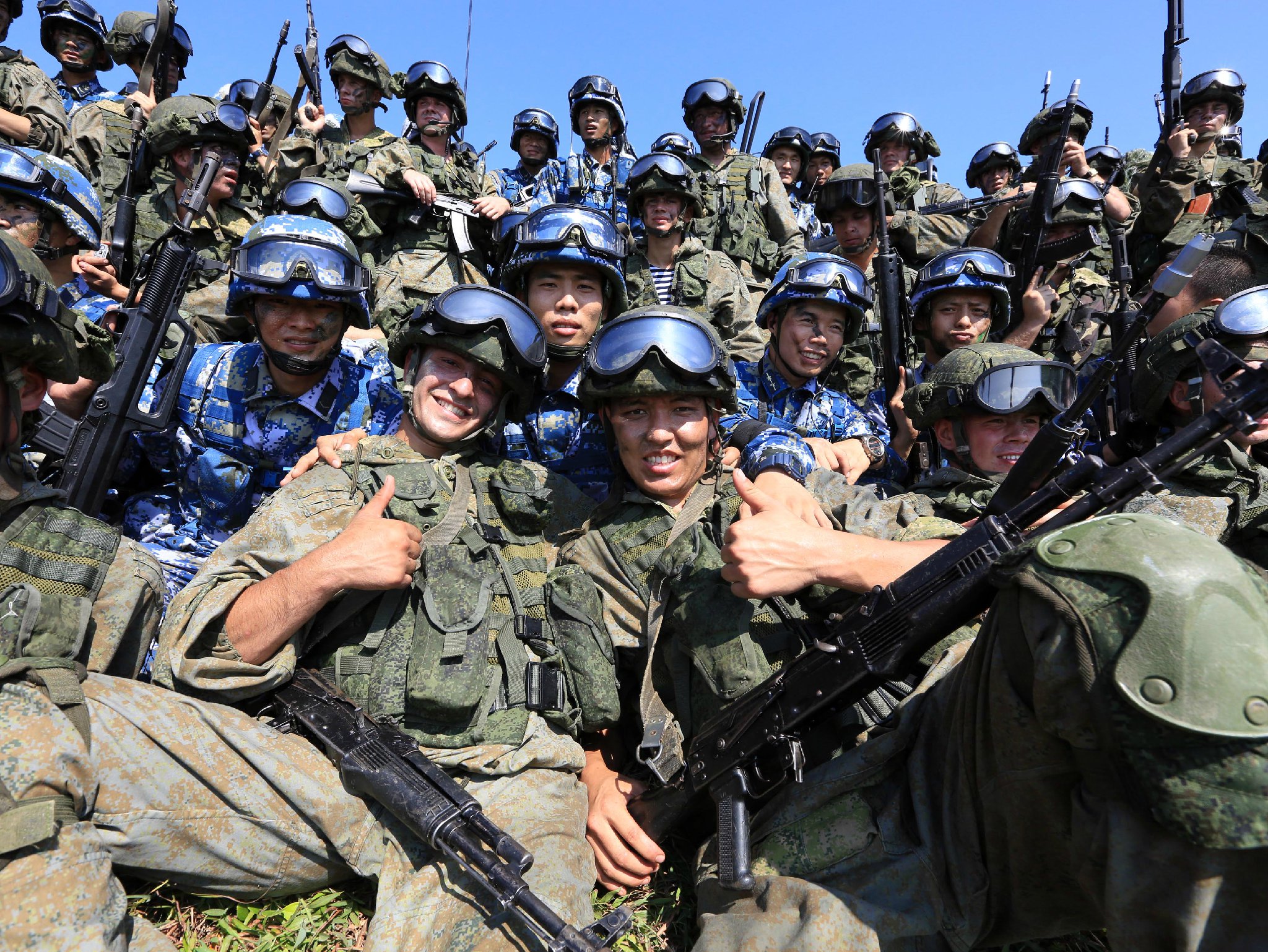 資料圖:中俄兩軍聯合演習