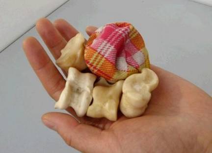 4 ,抓羊拐二八二五六,二八二五七,二八二九三十一……""小皮球,香蕉梨