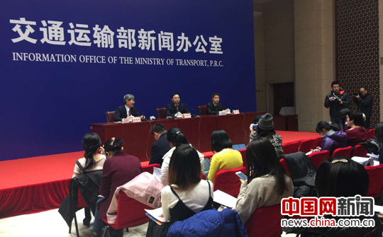 交通部17年将新改建农村公路万公里