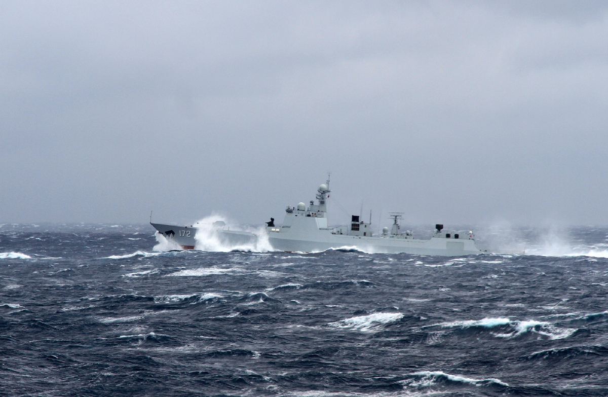 三艘052d实战演习场面壮观
