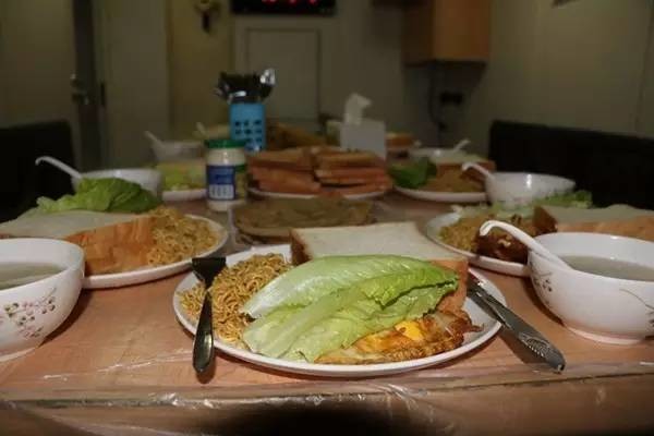 分享|舌尖上的食堂第9站:神秘的潜艇兵