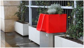 解决尿味问题瑞士计划推出在街头 香草便斗