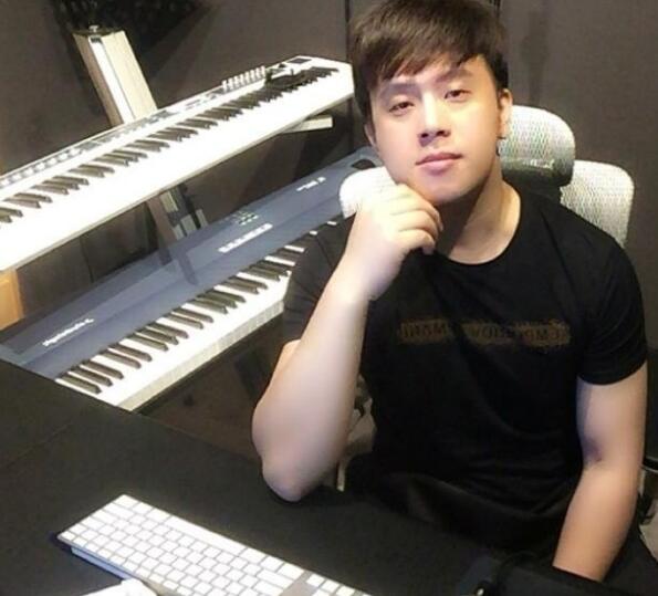 音乐创作人覃桢因过度劳累去世 仅34岁