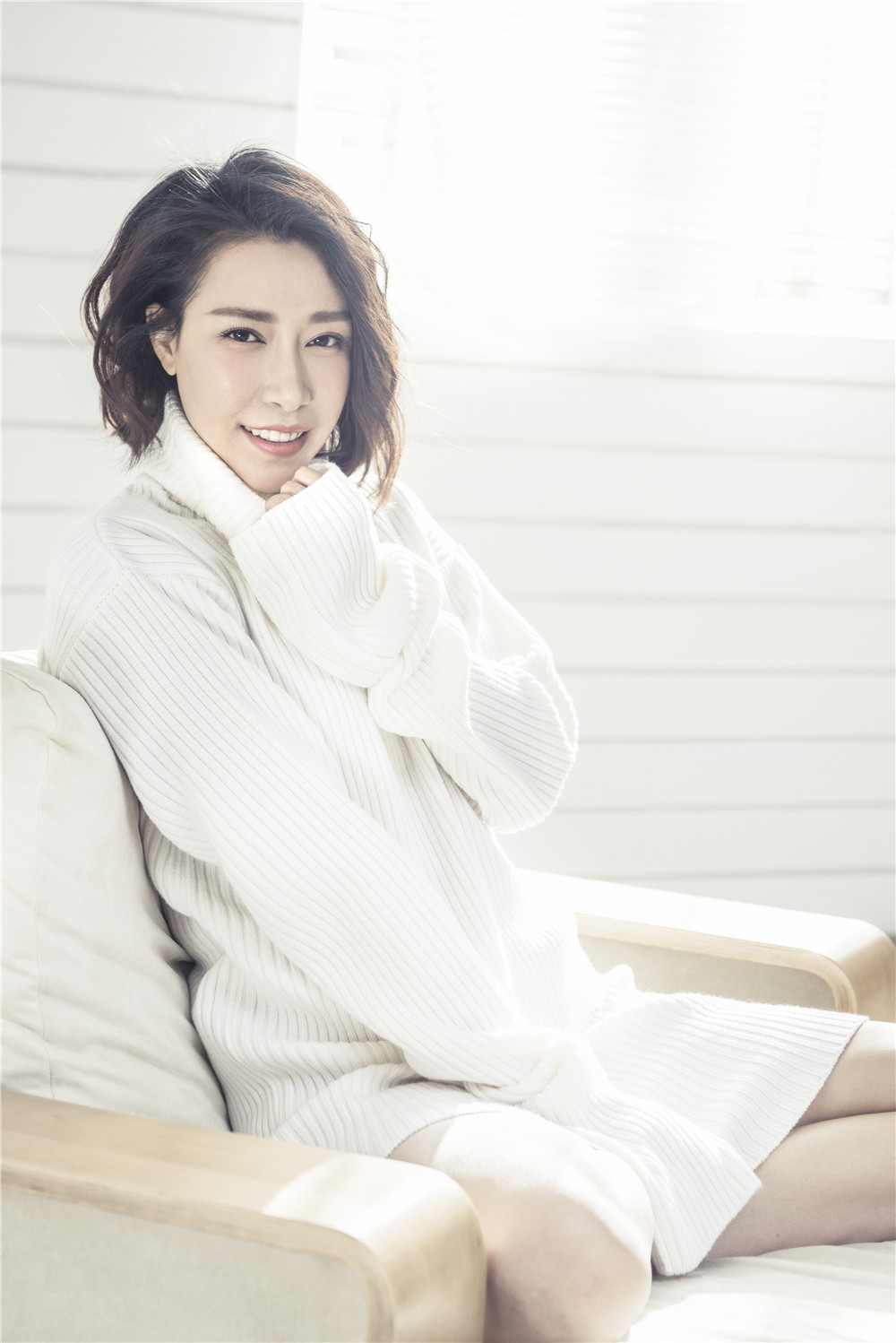 金池写真唯美发布 情人节化身温柔小女人