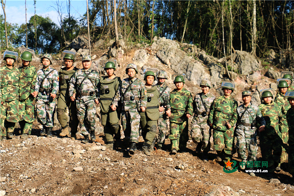 他们用身体证明这片土地的安全