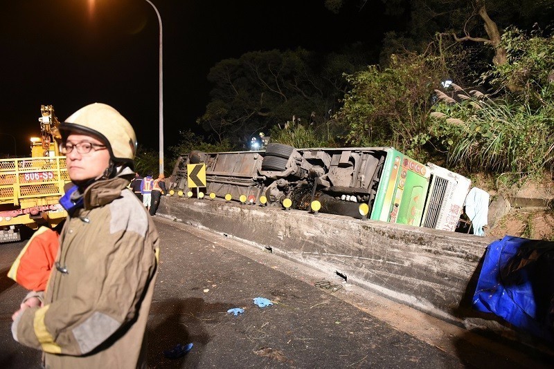 台湾车祸图片
