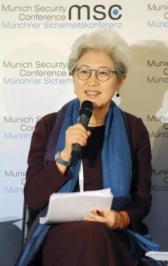 傅莹又来"舌战群儒"了,战斗力有点可怕!