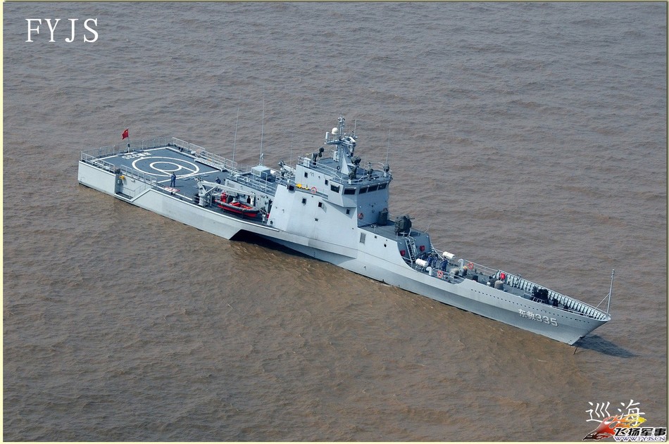 29 阿布扎比防展现中国三体护卫舰