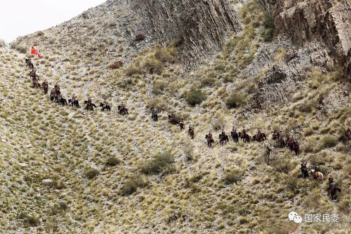 图说天山南麓有这样一支民兵骑兵连