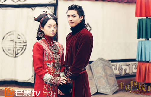 《半妖2》张哲瀚许晓诺大婚 李一桐受伤回外星?