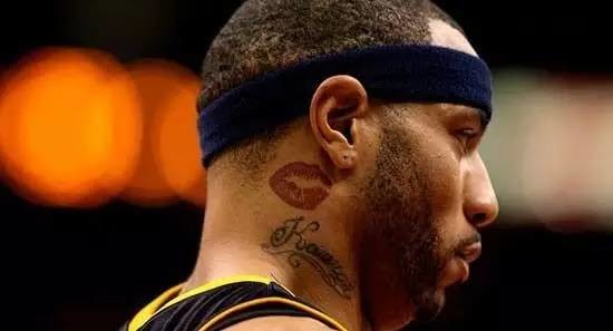 把自己的绰号皮尔斯都是第一选择意思是无论在什么情况下也纹有一个