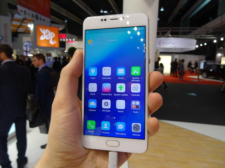 金立发布a10系列智能机 主打前置高像素摄像头