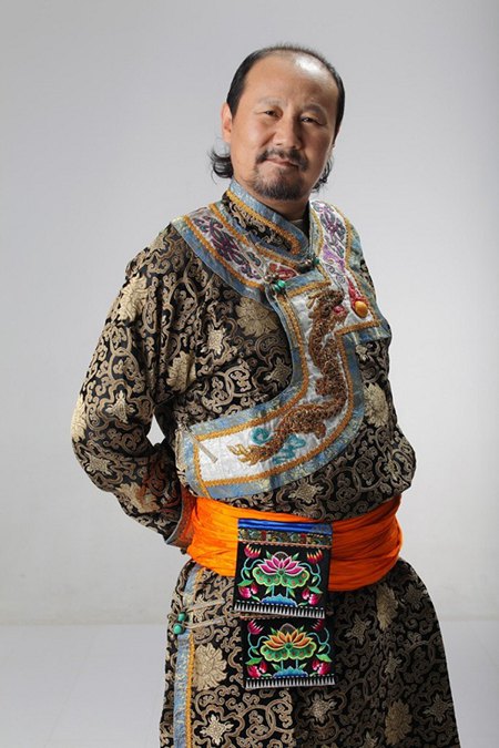 两只羊换来音乐人生!蒙古族小伙获腾格尔打气