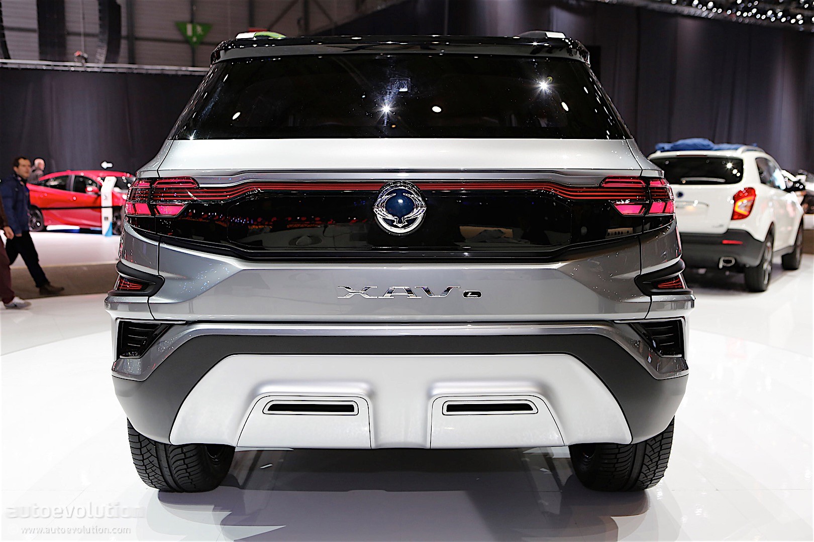 双龙xavl概念车亮相日内瓦车展全新suv雏形