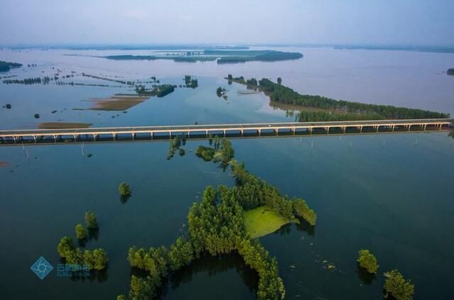 无人机看灾后重建 湖北终于找到了"北"