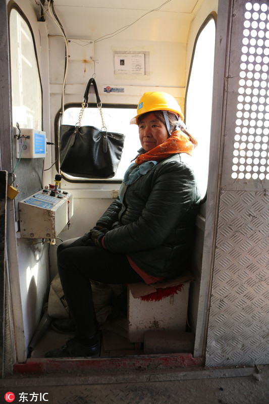 工地女人也可以这么美 换上华服蜕变拍成最美写真