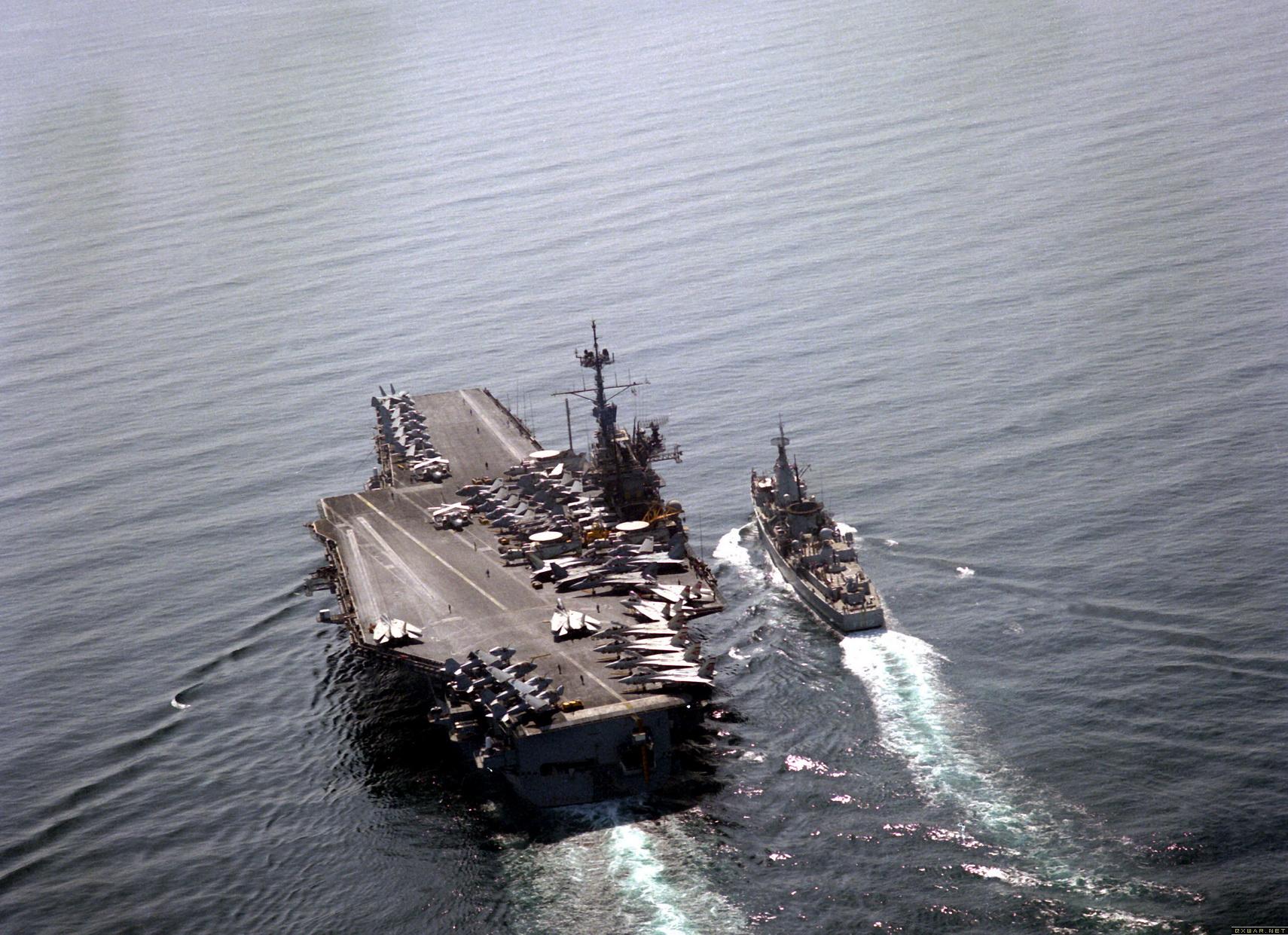 自二战结束后,美国一直拥有世界最强的海军,航母更是美军的看家法宝.