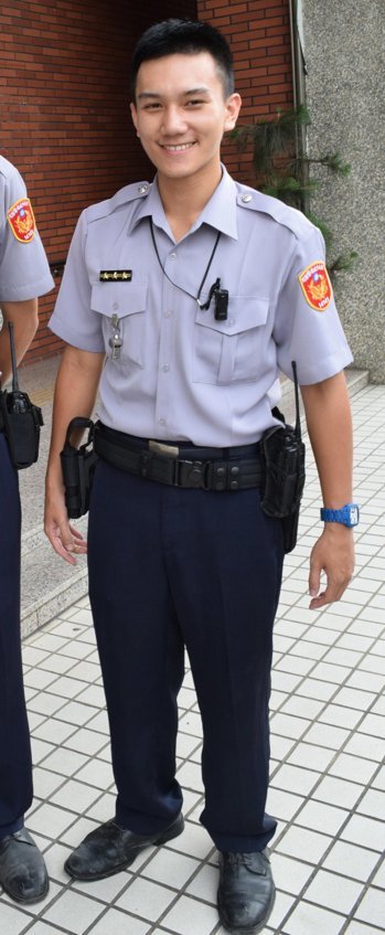 台湾警察制服样式近30年没变 警政署 终于出手要换了