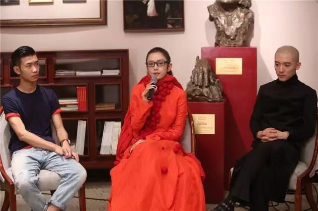 金星为他掀起口水战,大张伟,杨丽萍争相与他合作,85后裘继戎不疯魔不